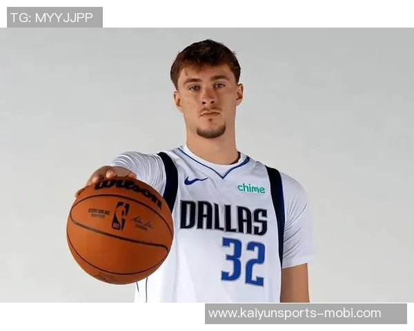 鲍威尔称约维奇多种方式影响比赛心态始终强大令人赞叹