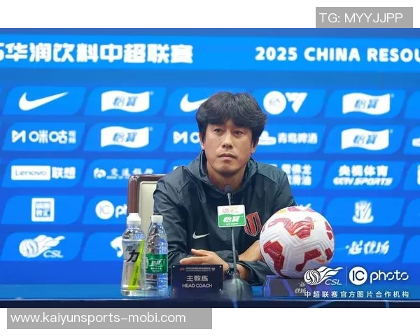 蓉城足球面临体系重建新教练如何应对三中卫挑战